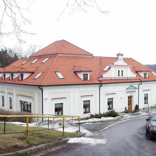 Zamecka Restaurace Nachod Strecha Od Firmy Tesmen