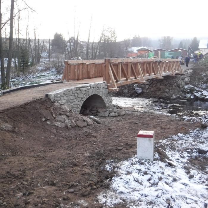 Stavba Mostu Neratov Tesmen